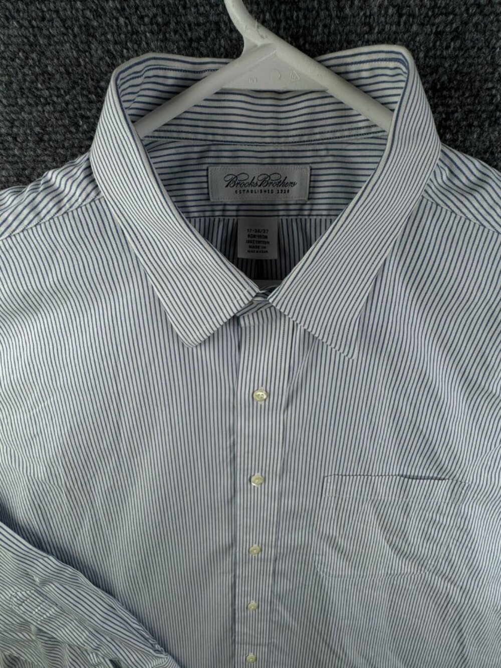 Brooks Brothers Men Non Iron Button Up Shirt Long Sleeve Striped Blue 17 36/37